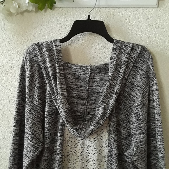 Miss Chevious sz:2X Hooded Long Sleeve Top - Picture 6 of 8